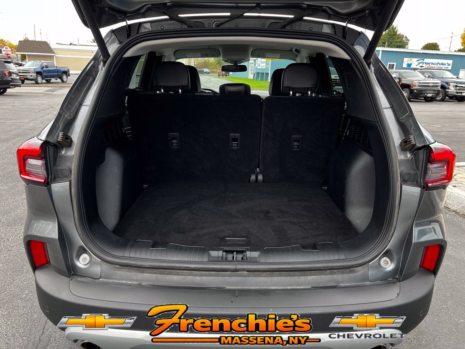 Used 2025 Ford Escape Platinum AWD/4WD image 5