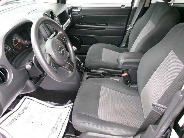 Used 2016 Jeep Compass Sport w/ Power Value Group AWD/4WD image 10