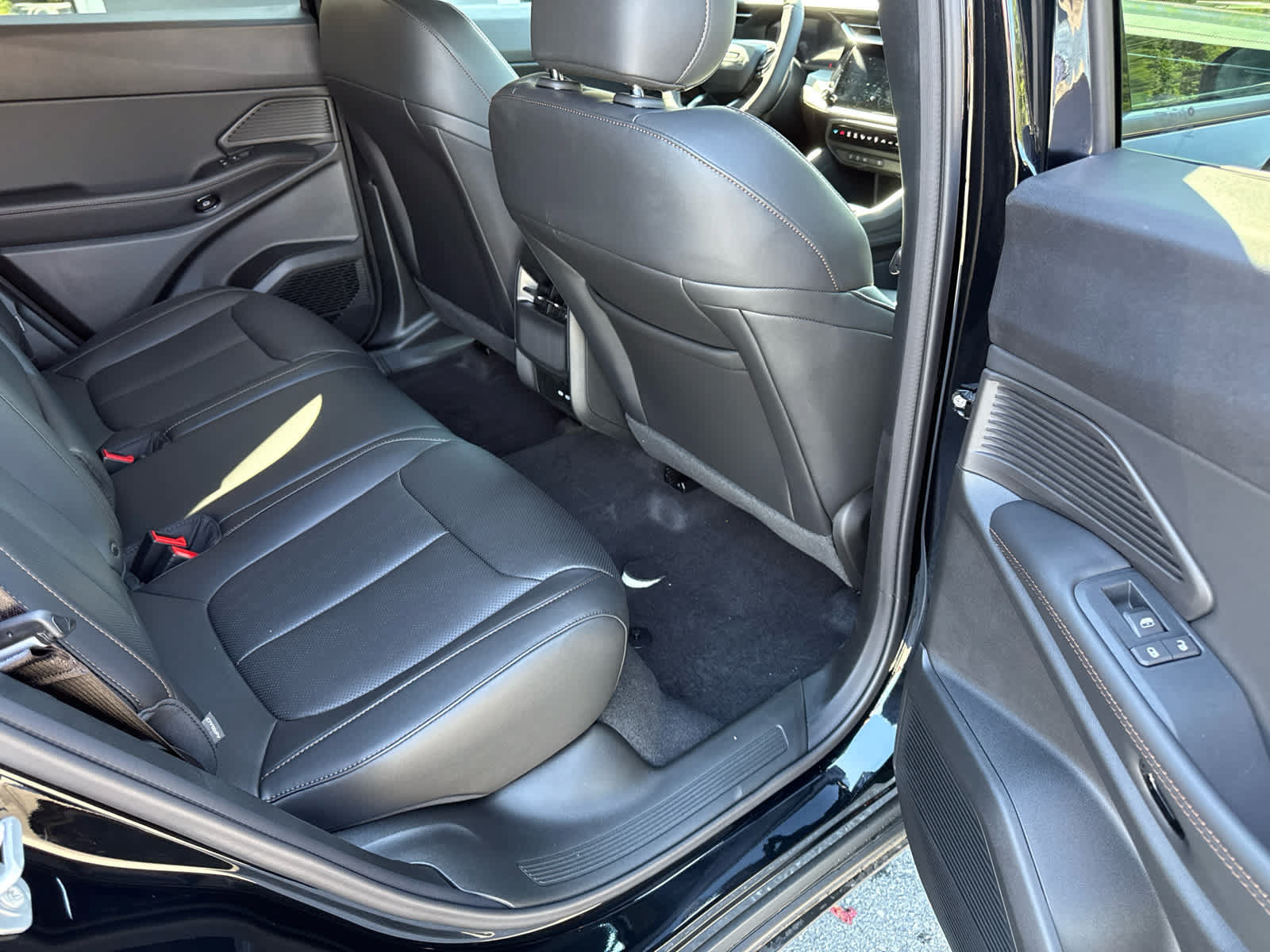 New 2026 Jeep Cherokee Limited AWD/4WD image 18