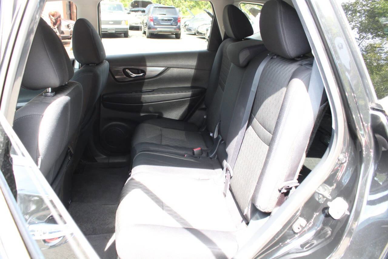 Used 2019 Nissan Rogue SV image 26