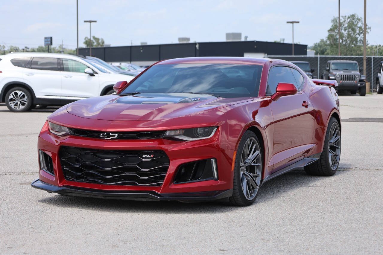 Used 2022 Chevrolet Camaro ZL1 RWD image 6