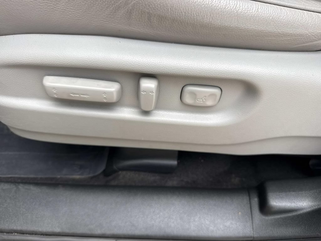 Used 2017 Honda Pilot Touring image 25