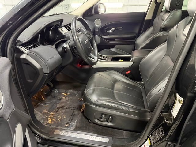 Used 2017 Land Rover Range Rover Evoque HSE image 12