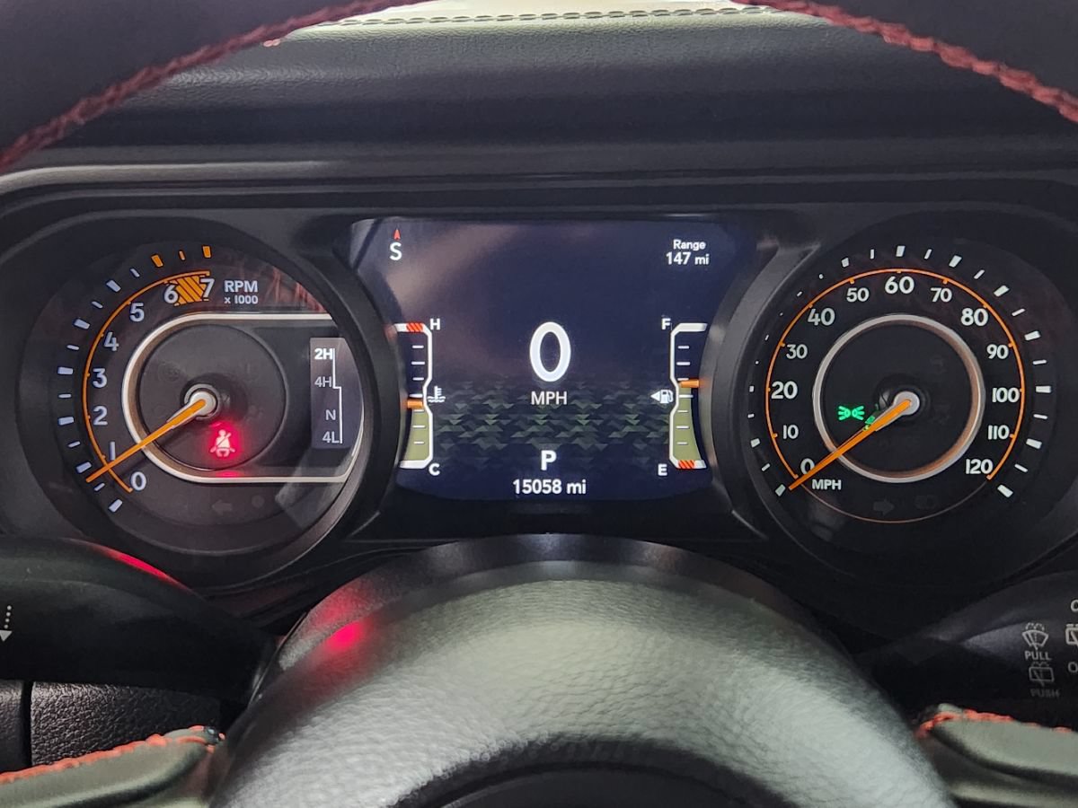 Used 2024 Jeep Wrangler Unlimited Rubicon w/ Technology Group AWD/4WD image 35