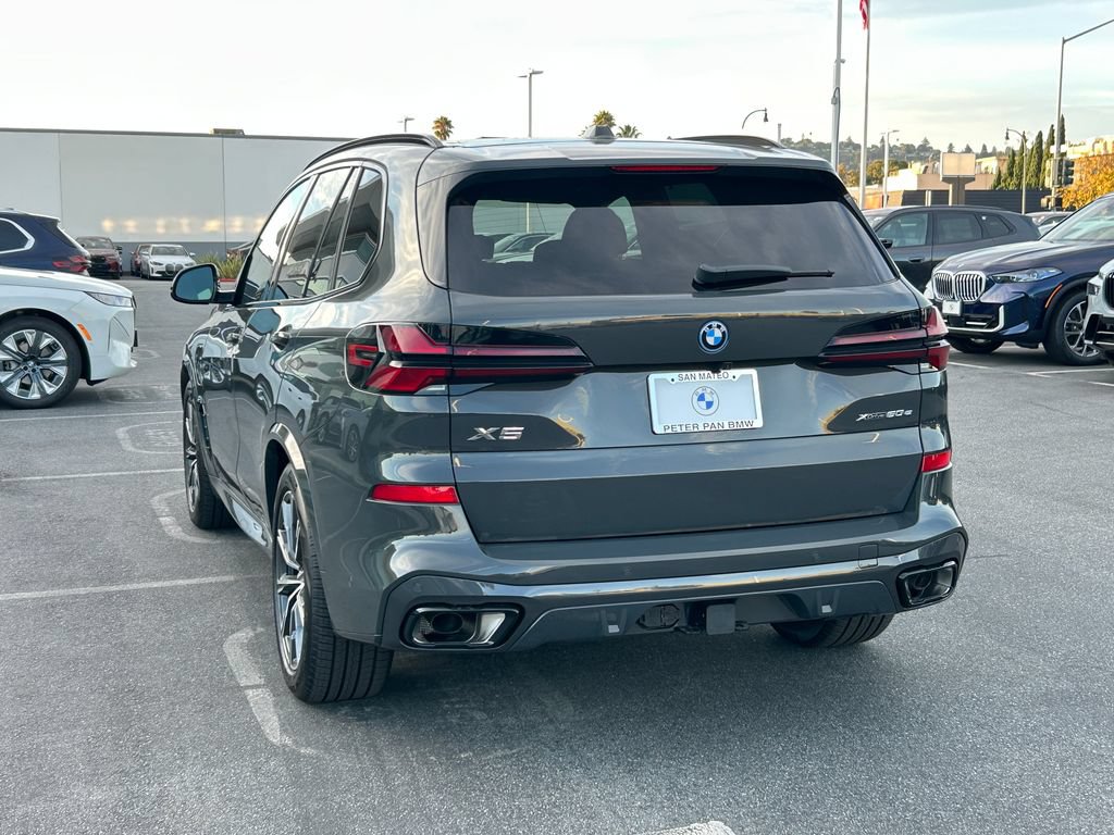 New 2026 BMW X5 xDrive50e w/ M Sport Package AWD/4WD image 3