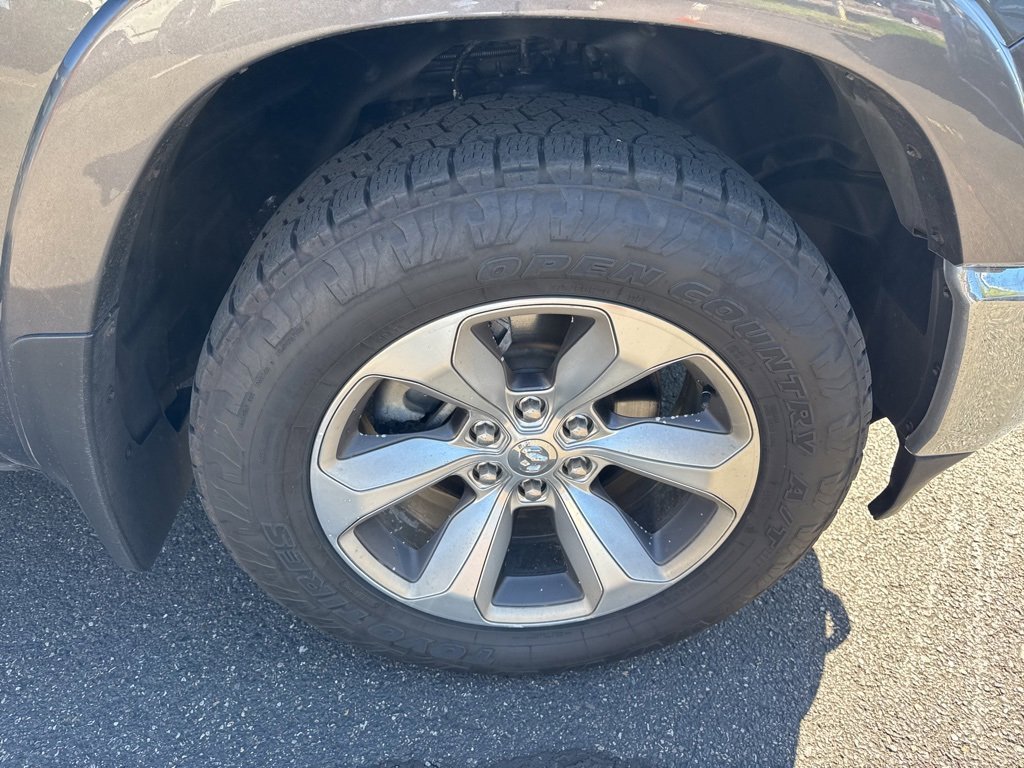 Used 2021 RAM 1500 Limited image 9