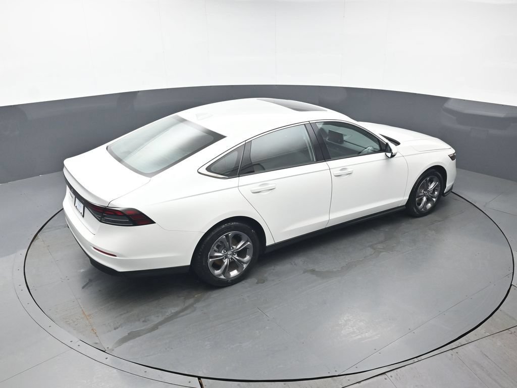 Certified 2024 Honda Accord EX image 40