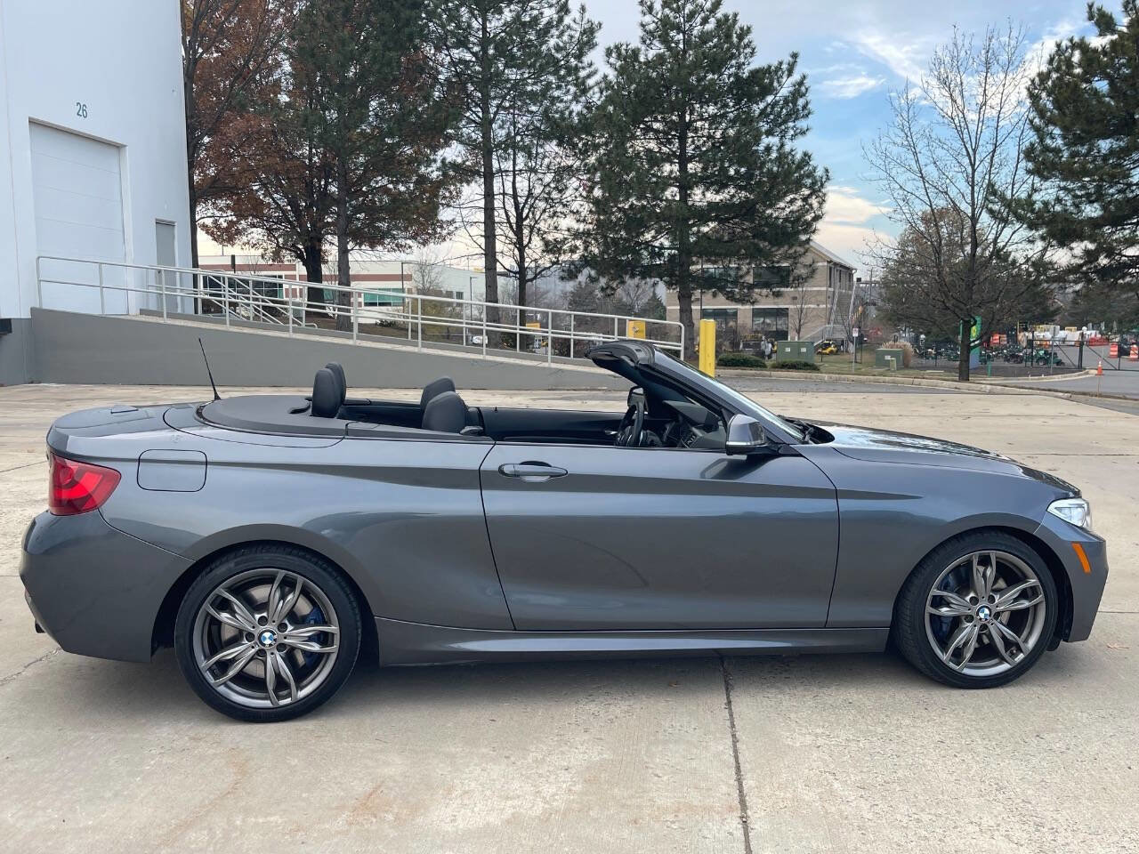 Used 2016 BMW M235i Convertible w/ Technology Package image 2