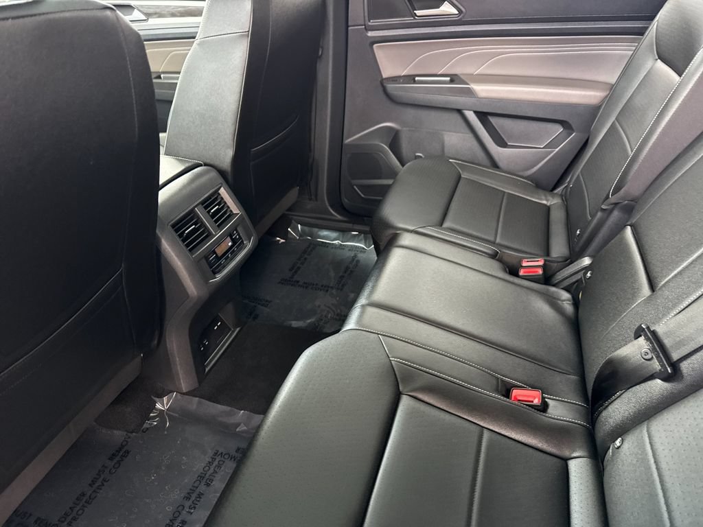 Used 2023 Volkswagen Atlas SE w/ Panoramic Sunroof Package FWD image 11