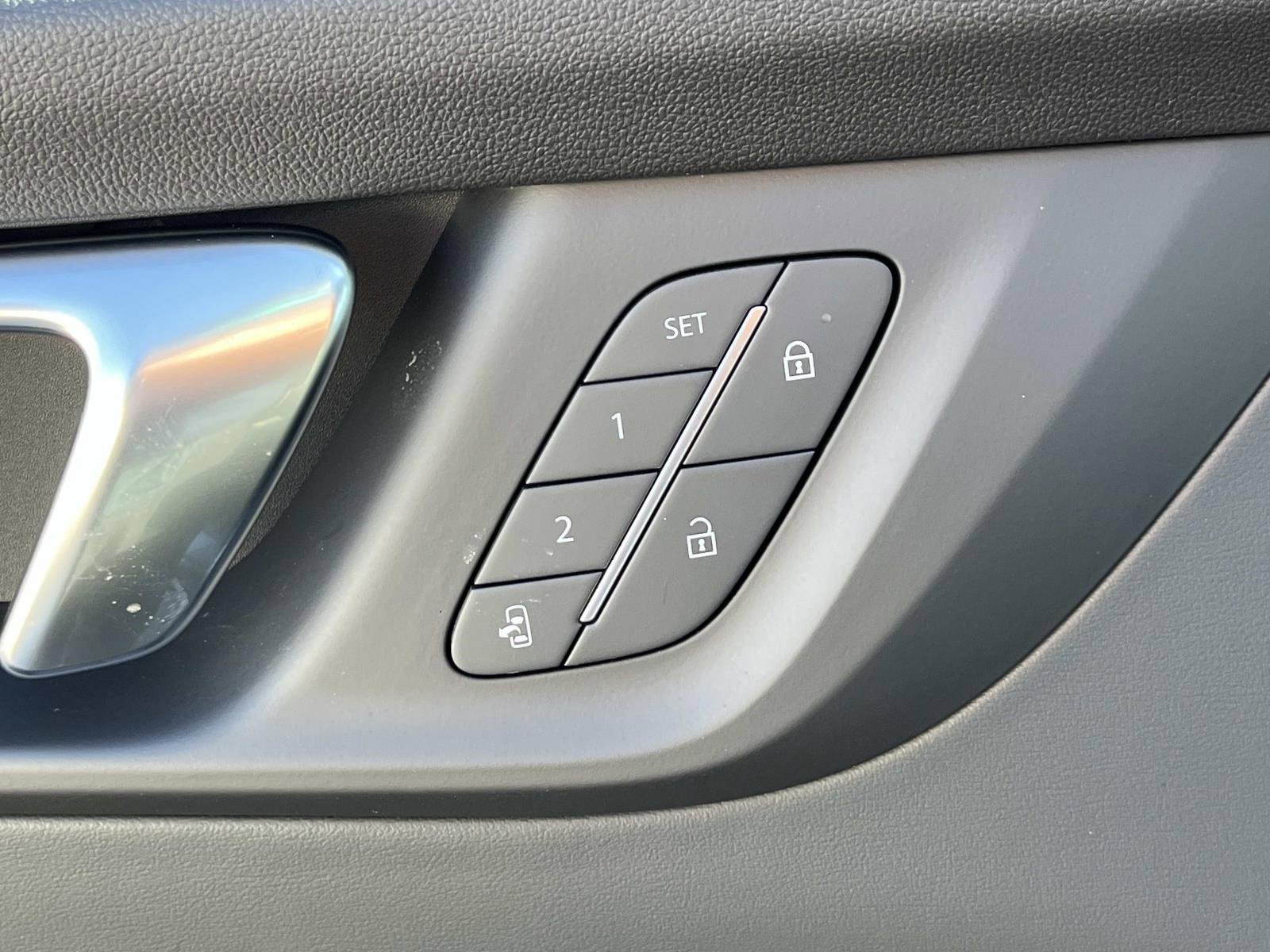 New 2026 Buick Enclave Preferred w/ Power Package image 24