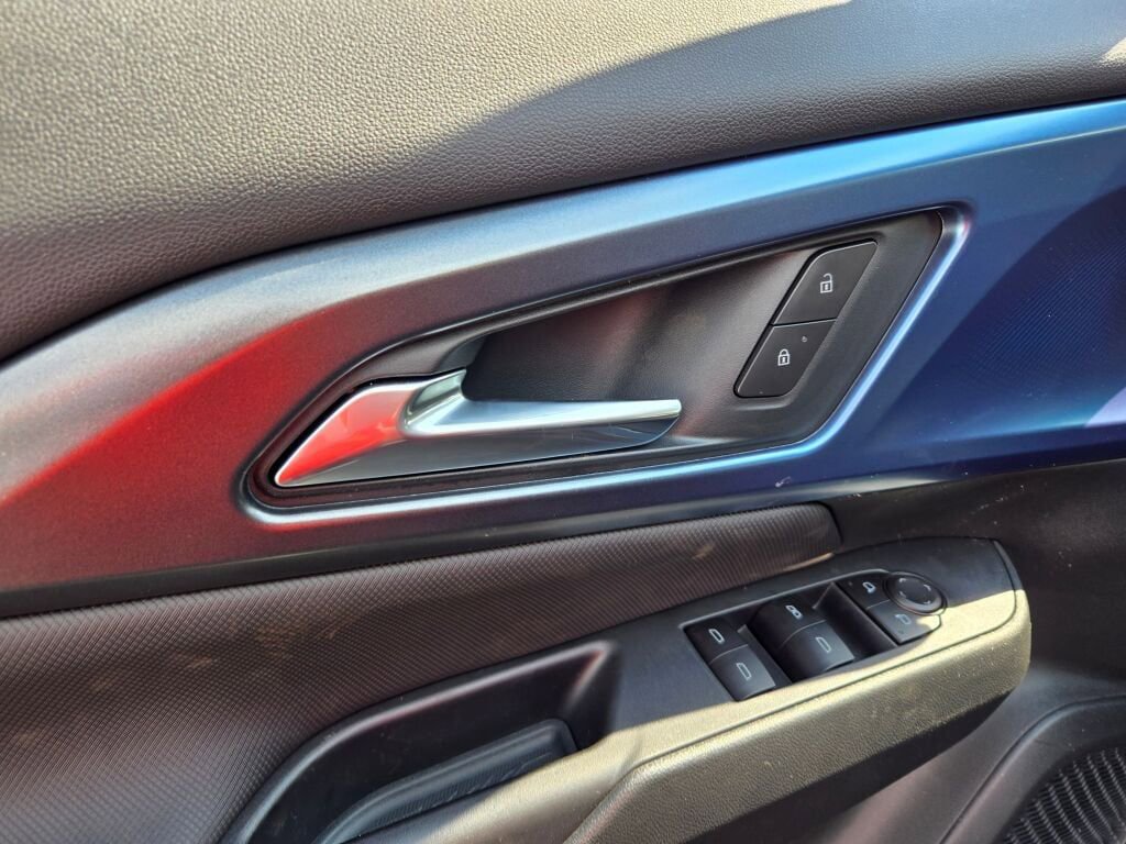 New 2026 Chevrolet Equinox EV LT image 19