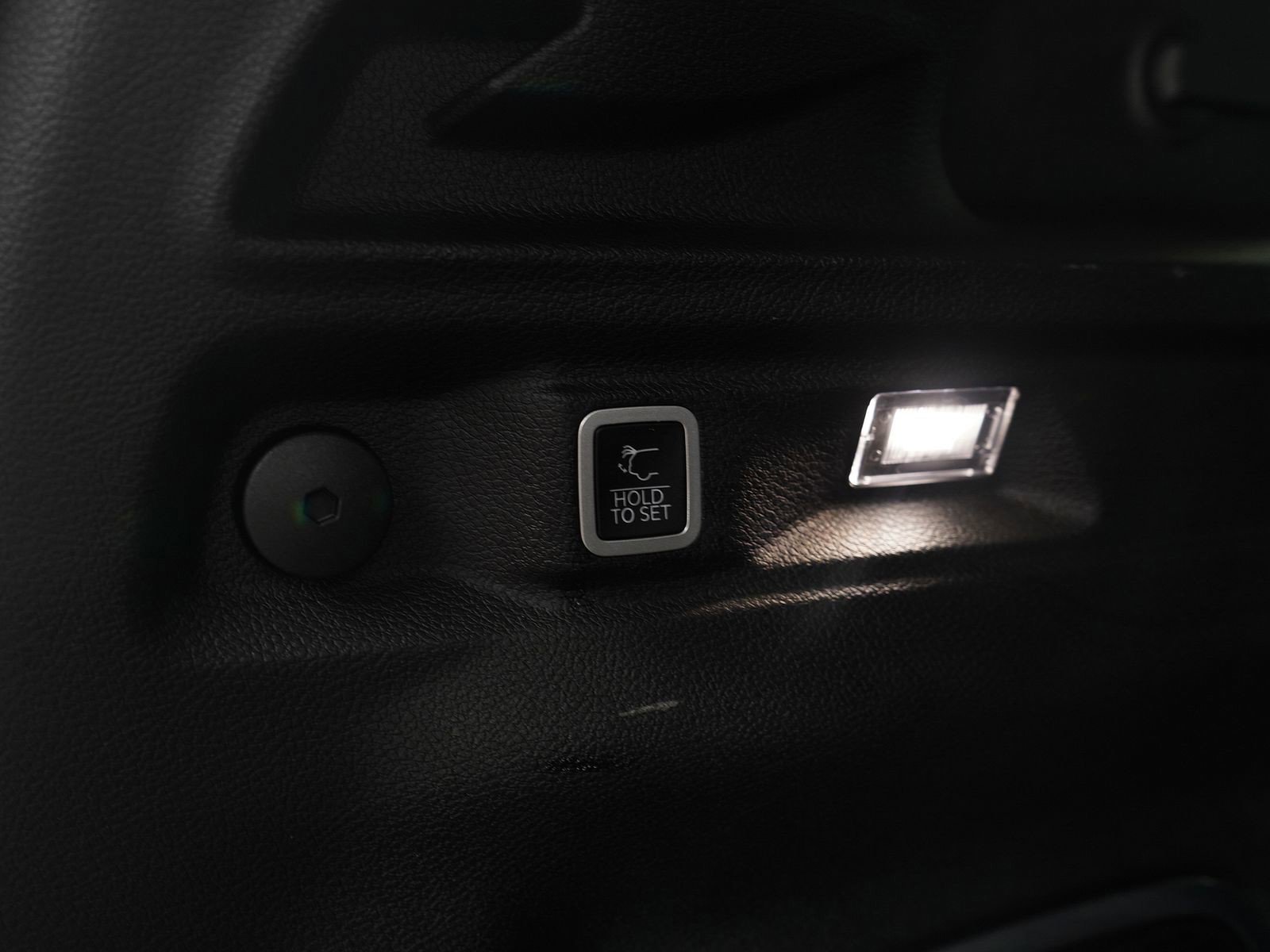 Used 2022 Jeep Grand Cherokee L Limited w/ Trailer Tow Group (B) image 12