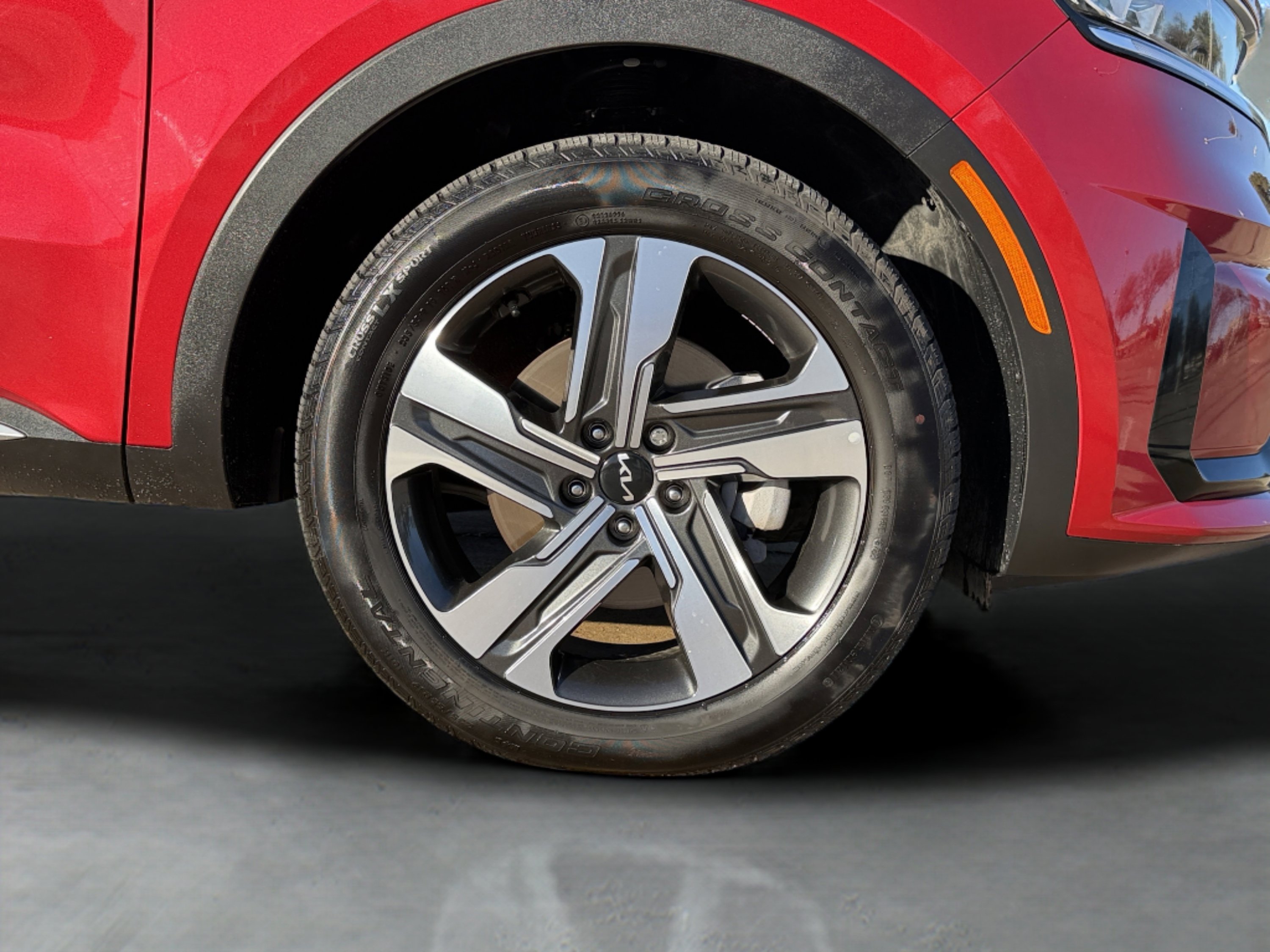 Used 2023 Kia Sorento EX image 10