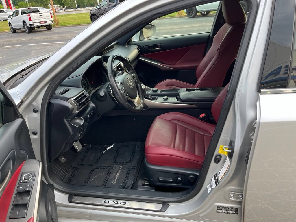 Used 2019 Lexus IS 300 F Sport w/ F Sport Package RWD image 44
