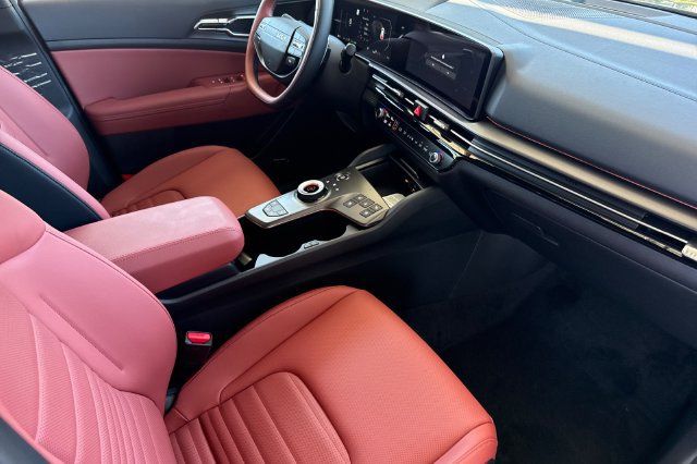 New 2026 Kia Sportage SX Prestige AWD/4WD image 19