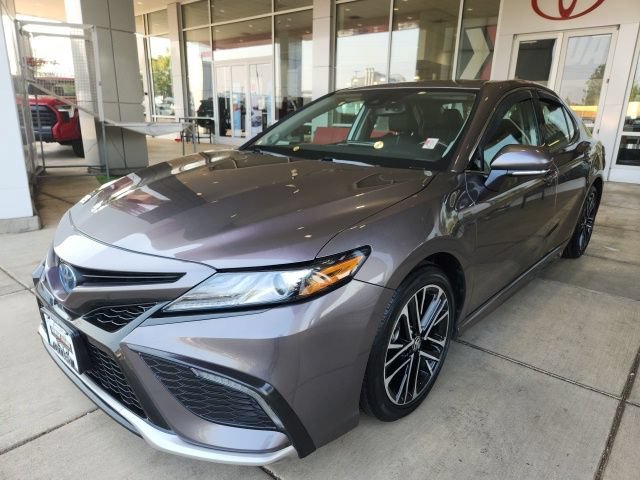 Used 2024 Toyota Camry XSE w/ Navigation Package FWD image 6