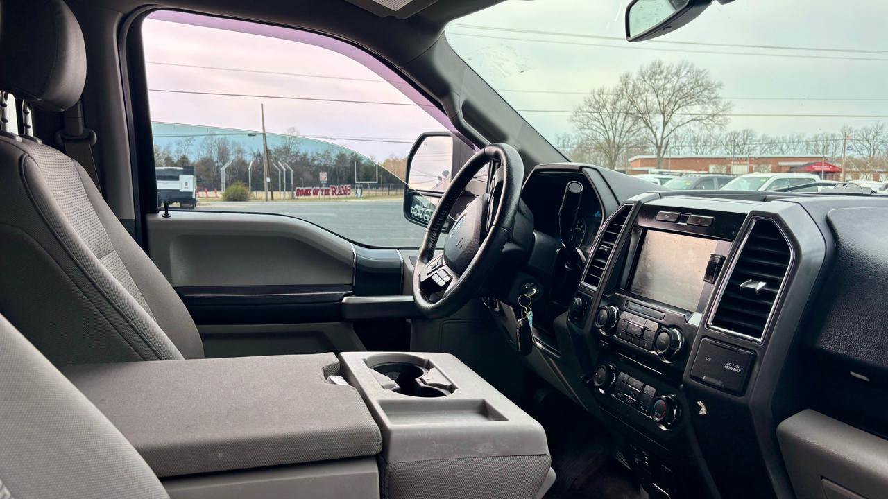 Used 2015 Ford F150 XLT w/ Equipment Group 302A Luxury AWD/4WD image 9