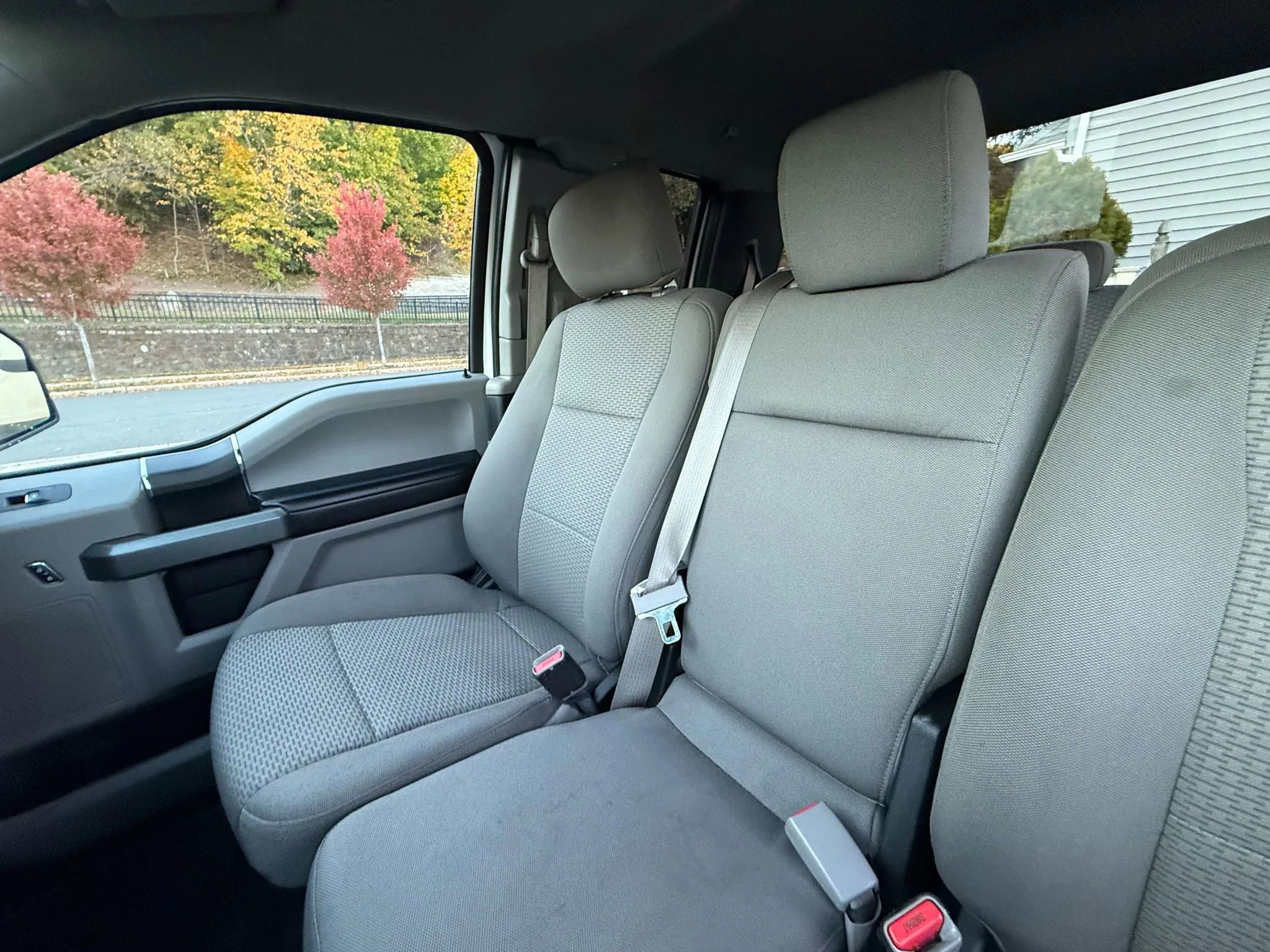 Used 2017 Ford F150 XLT w/ Trailer Tow Package image 27