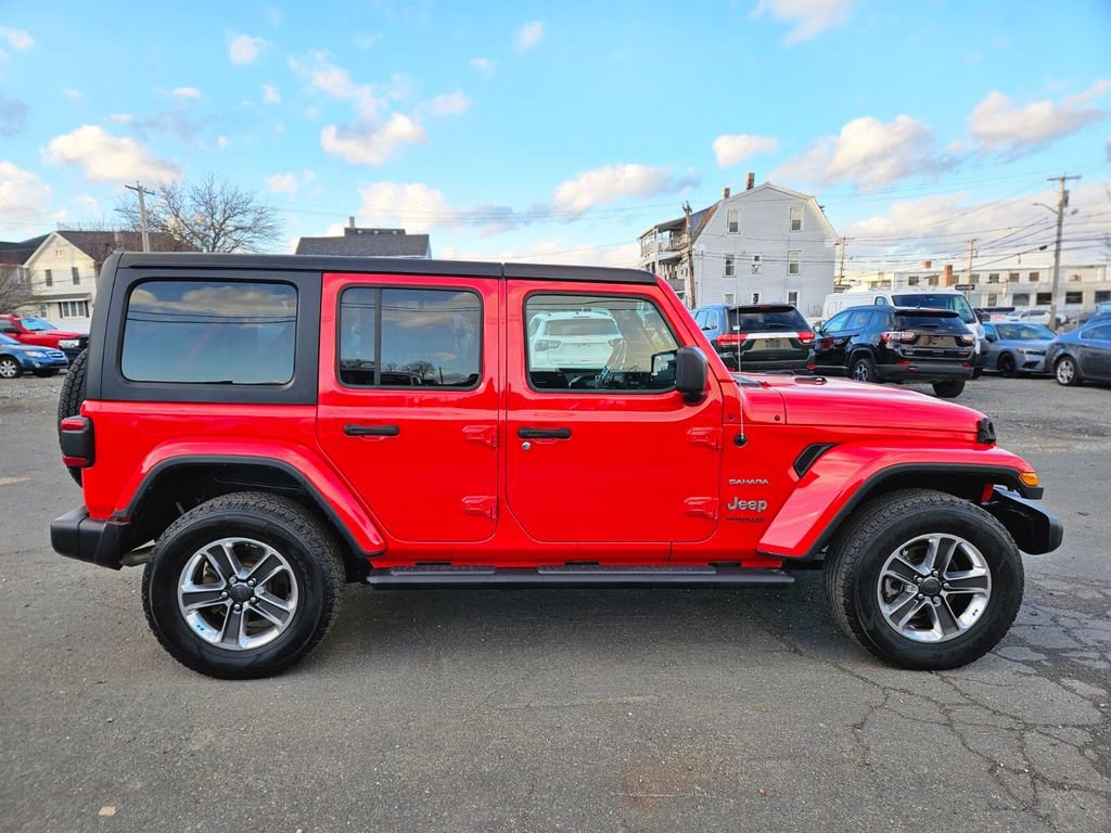 Used 2022 Jeep Wrangler Unlimited Sahara w/ Dual Top Group image 6