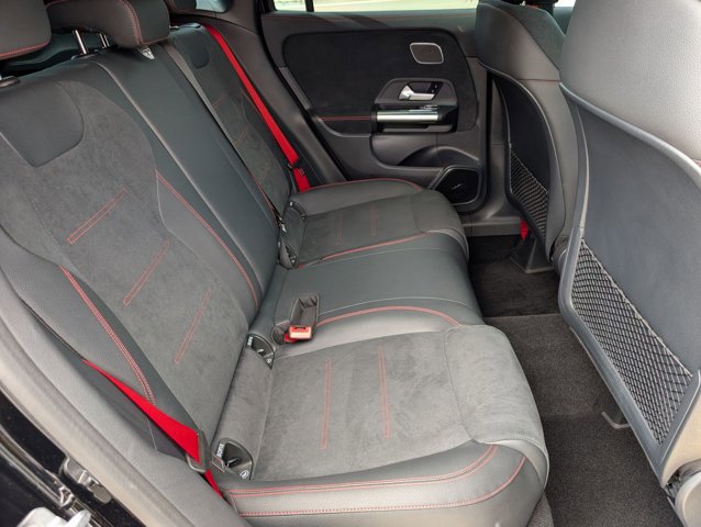 Used 2024 Mercedes-Benz GLA 35 AMG 4MATIC image 20