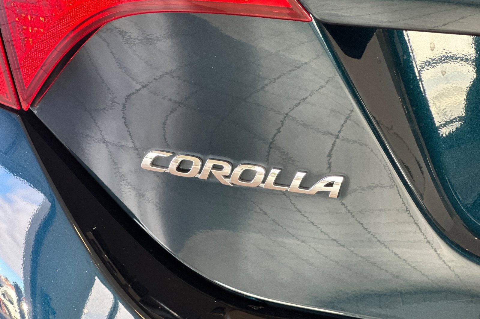 Certified 2017 Toyota Corolla LE image 24