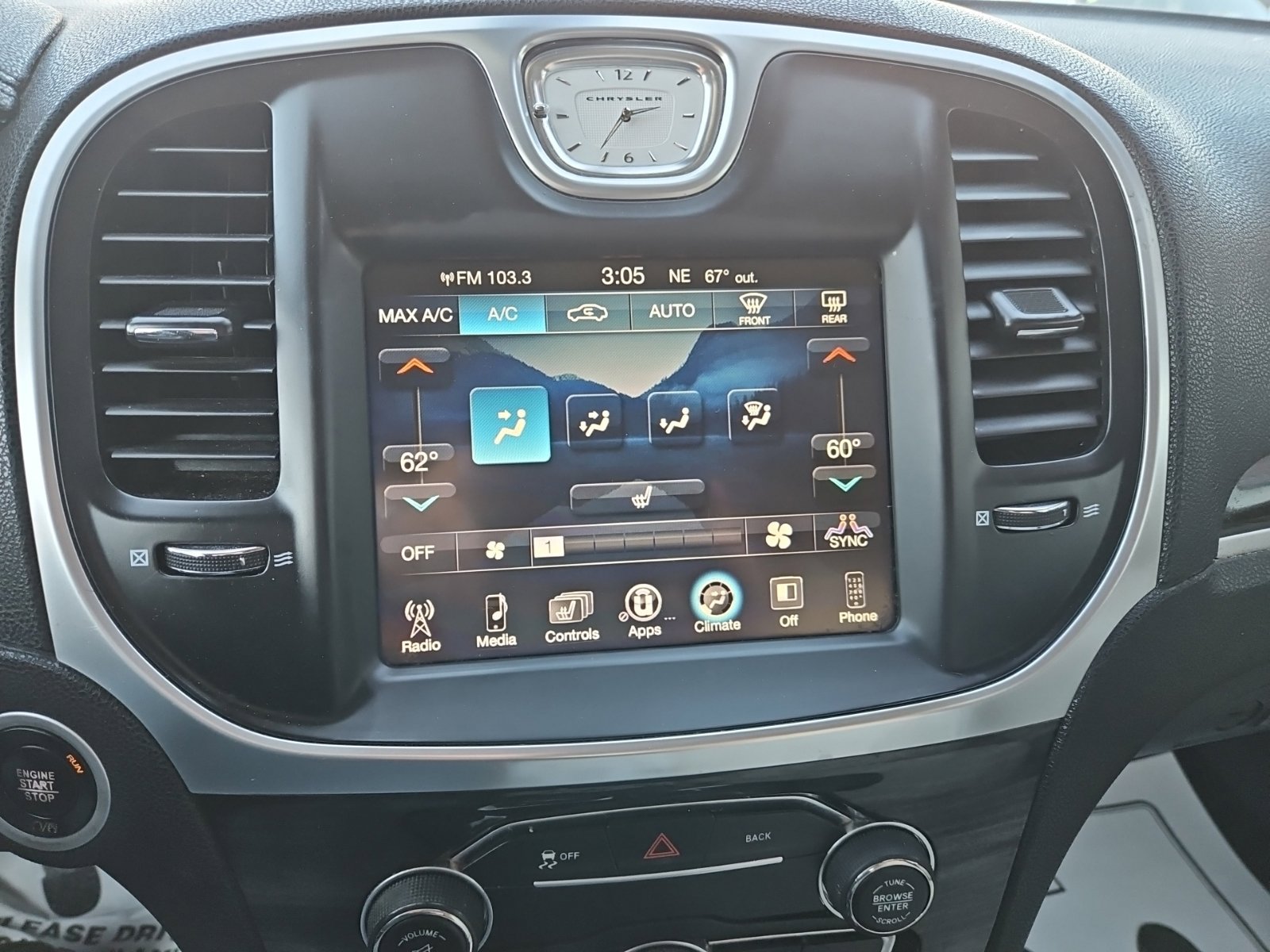 Used 2016 Chrysler 300 Limited RWD image 22