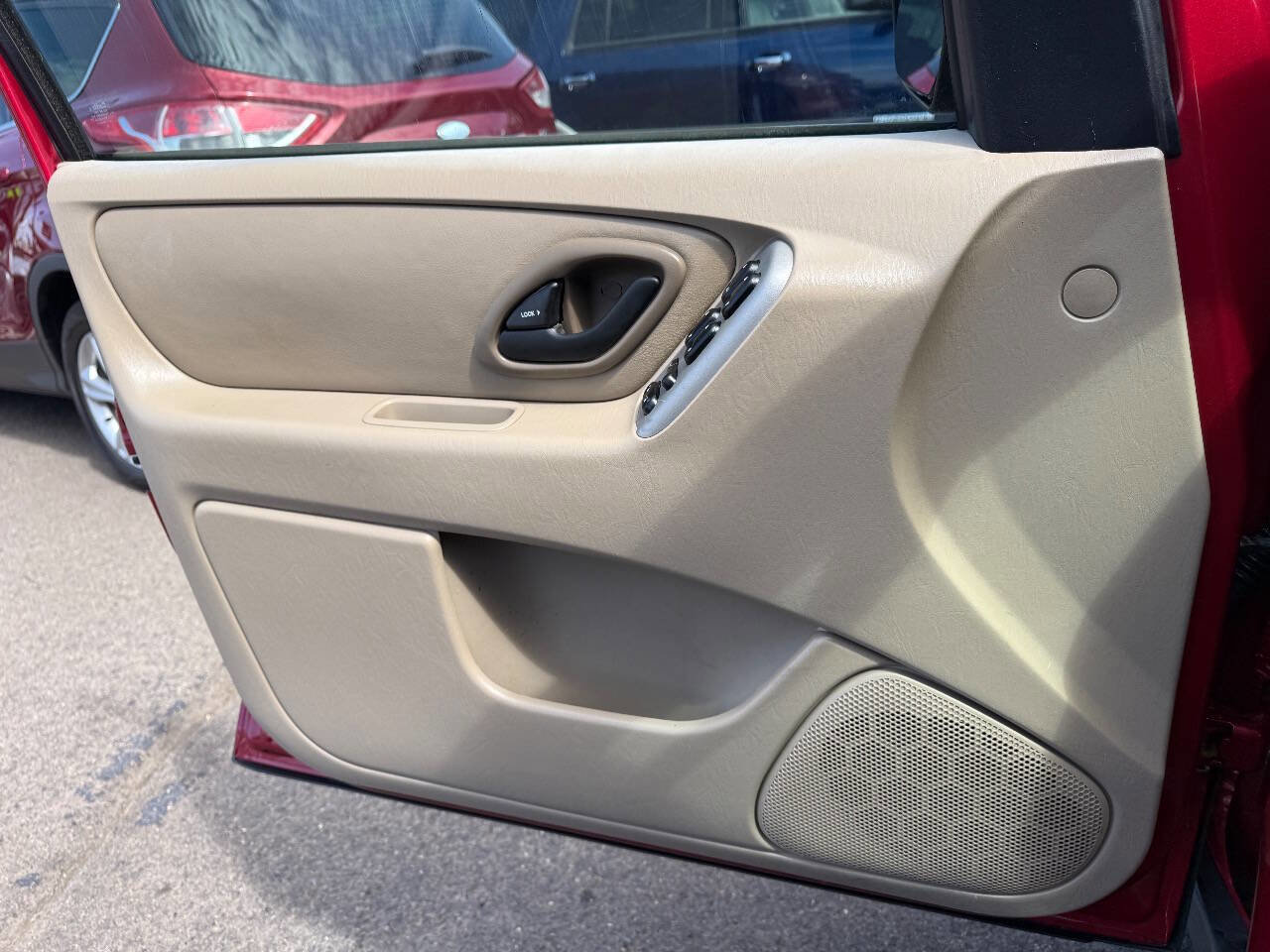 Used 2006 Ford Escape XLT image 21