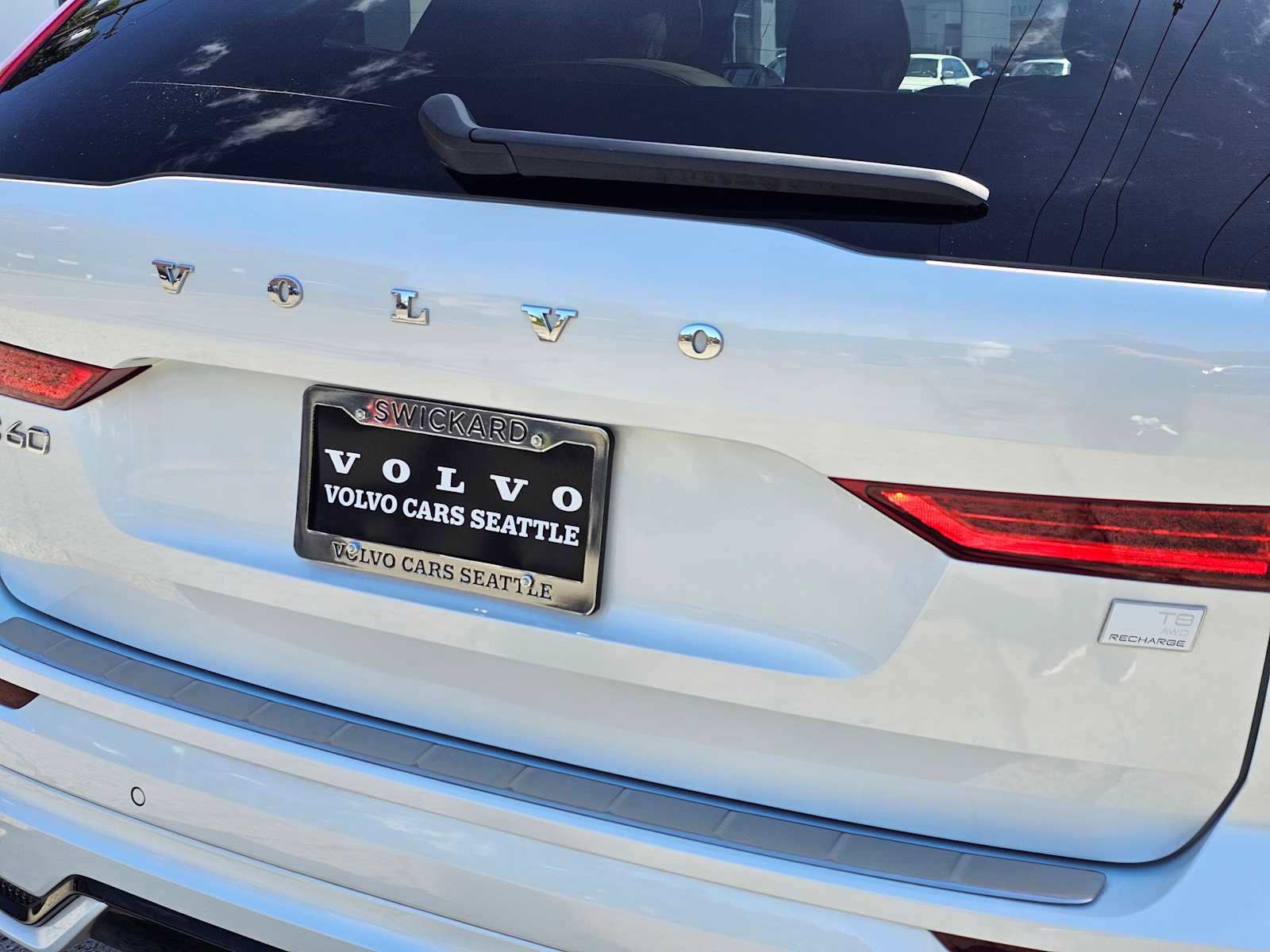 Used 2023 Volvo XC60 T8 Ultimate w/ Climate Package AWD/4WD image 15