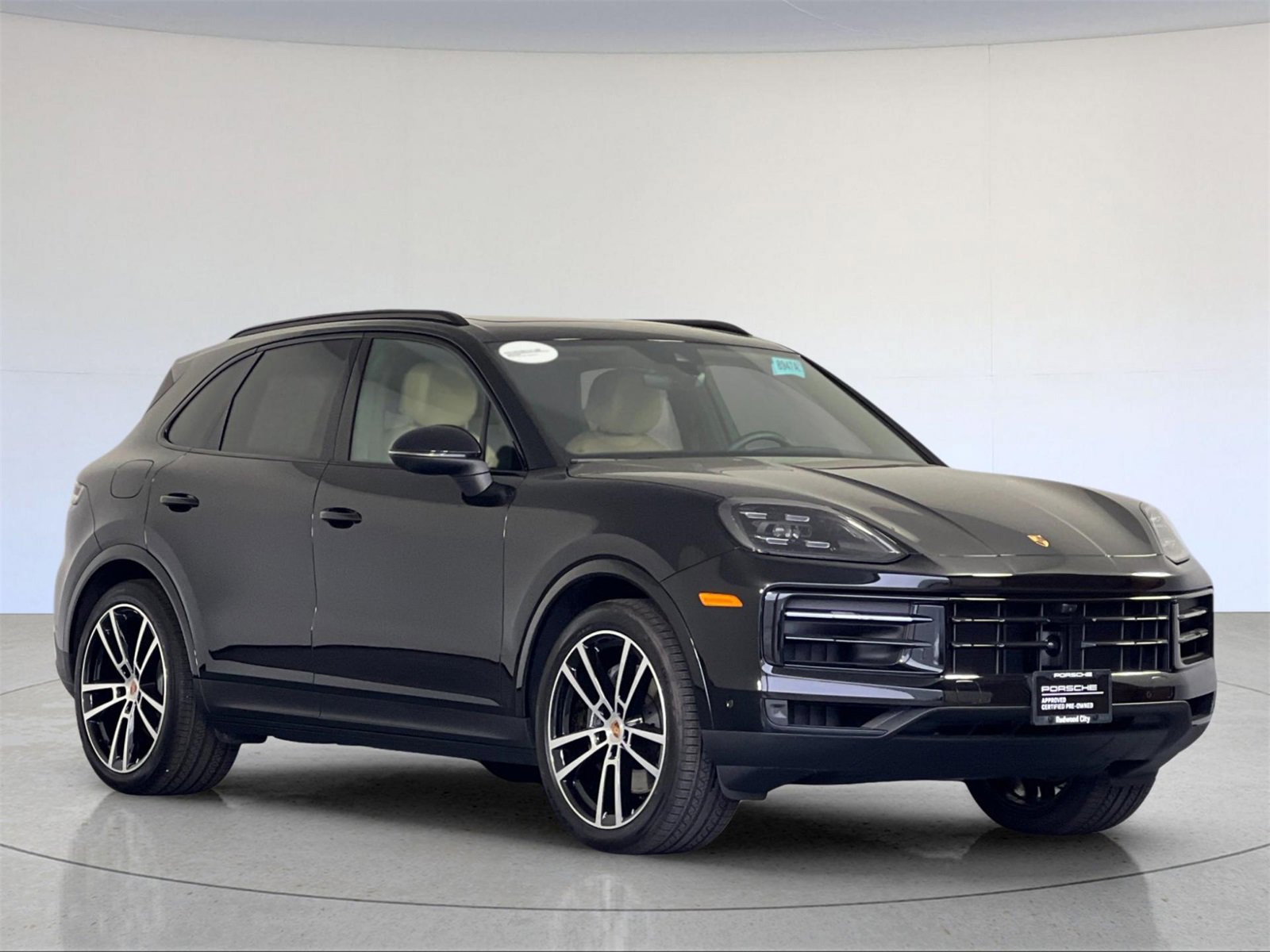 Certified 2025 Porsche Cayenne image 10
