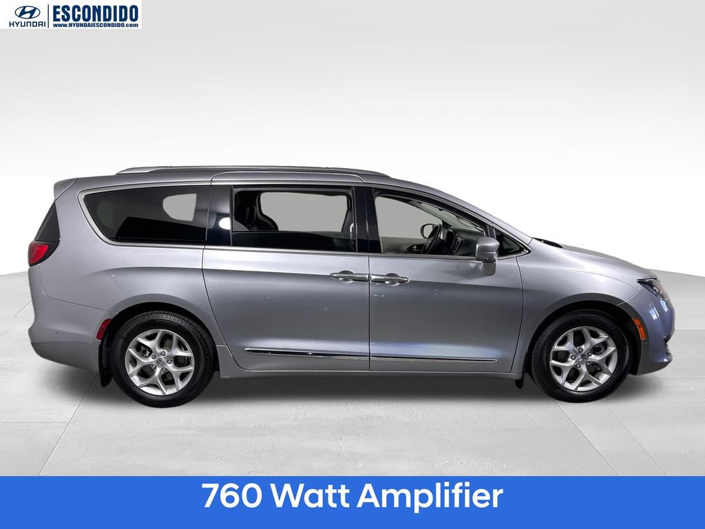 Used 2019 Chrysler Pacifica Touring-L Plus w/ Advanced Safetytec Group FWD image 7