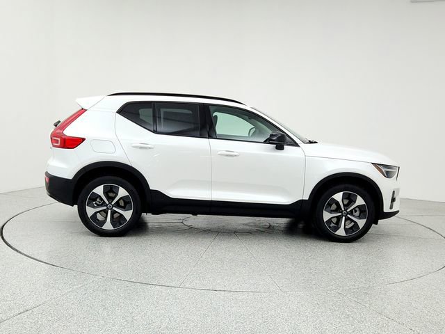 New 2026 Volvo XC40 B5 Plus w/ Protection Package Premier image 4