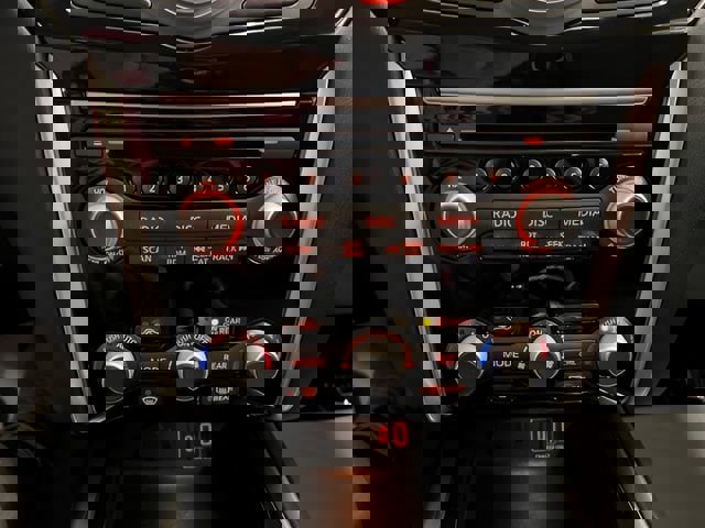 Used 2020 Nissan Pathfinder S image 26