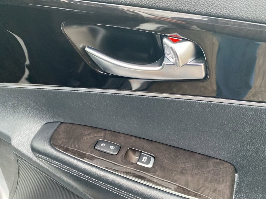 Certified 2018 Kia Sorento EX w/ EX Advanced Touring Package image 10