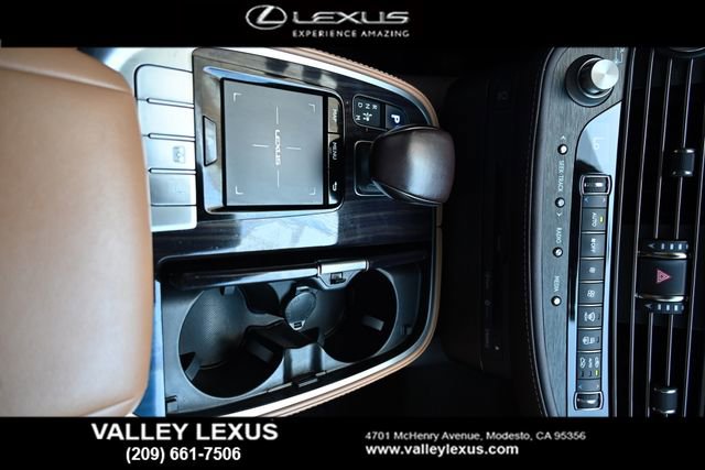 Used 2019 Lexus LS 500 w/ Accessory Package (Z2) RWD image 14