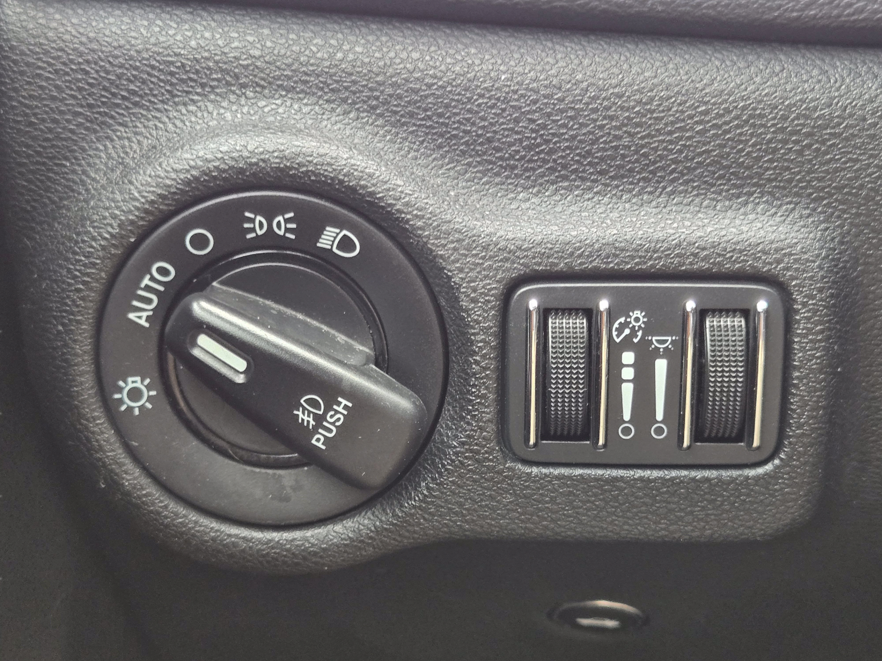 Used 2015 Dodge Dart GT FWD image 19