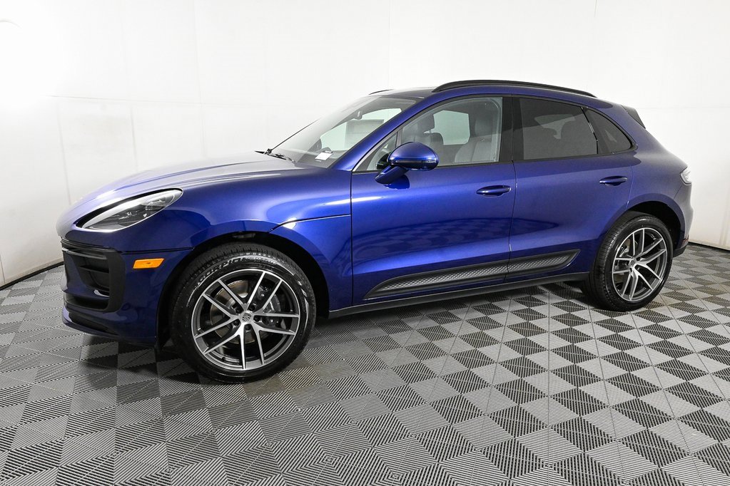 New 2025 Porsche Macan video 2