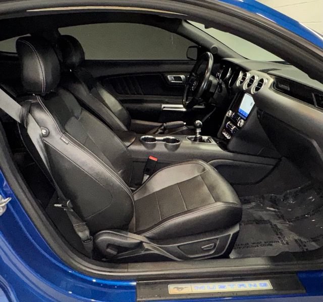 Used 2022 Ford Mustang GT Premium w/ Black Accent Package RWD image 14