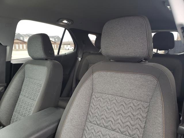 Used 2023 Chevrolet Equinox LT image 23