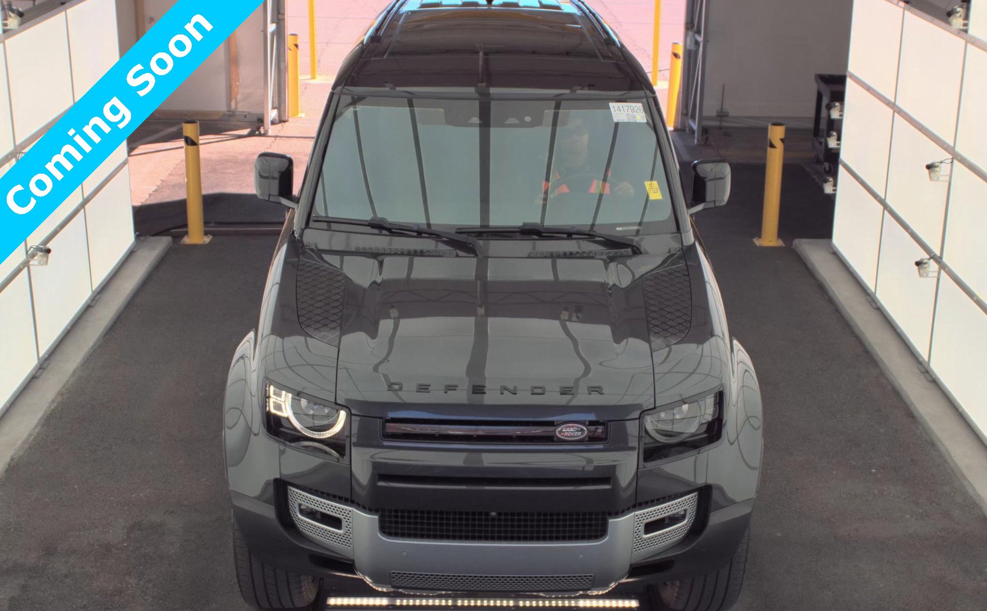 Used 2021 Land Rover Defender 110 SE image 2