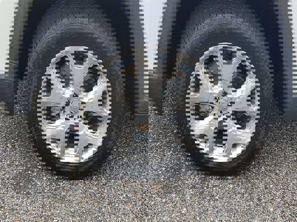 Used 2022 Jeep Compass Limited image 30