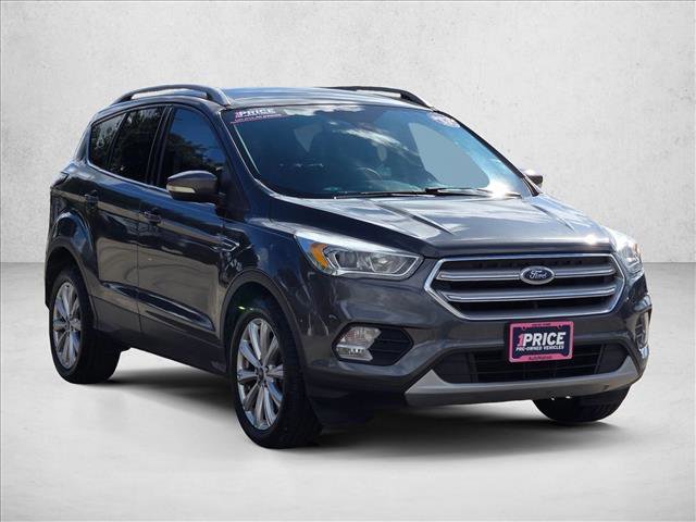 Used 2017 Ford Escape Titanium FWD video 3
