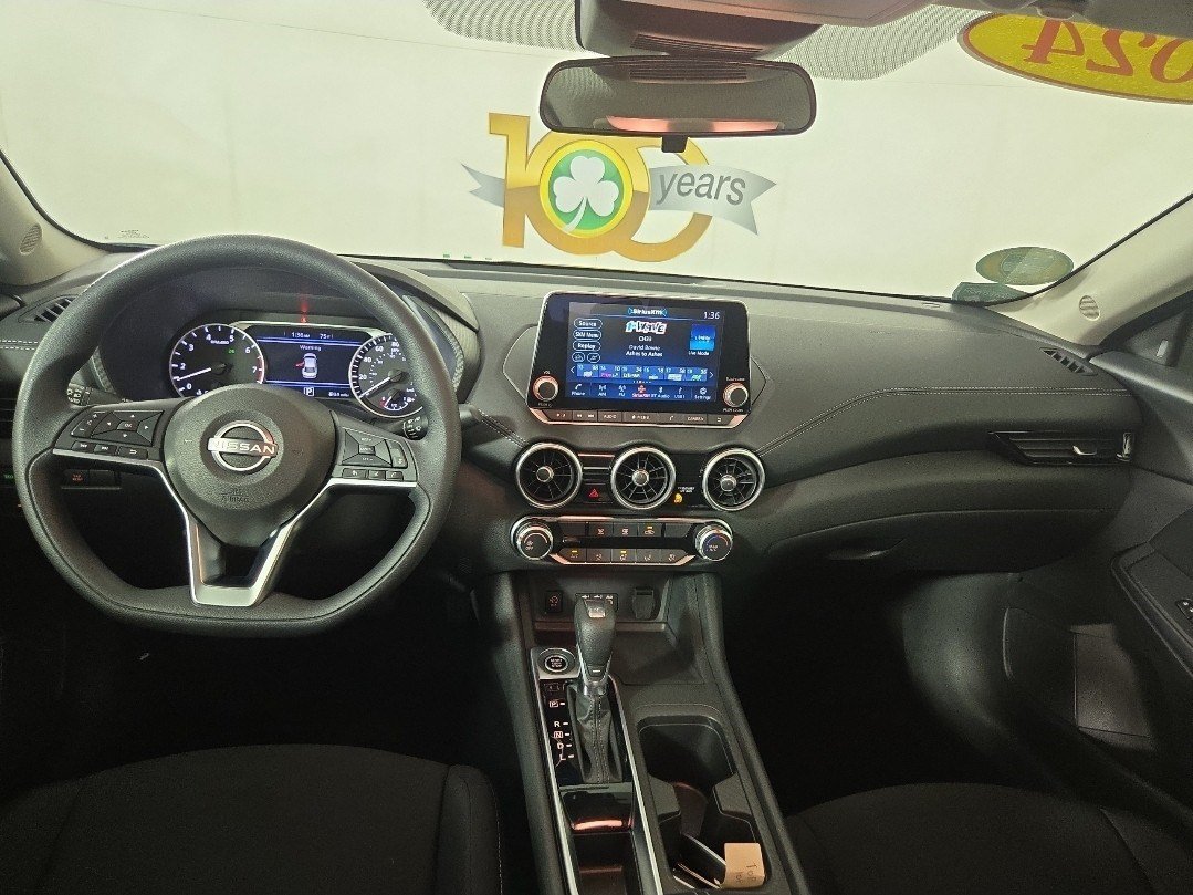 Used 2024 Nissan Sentra SV FWD image 13
