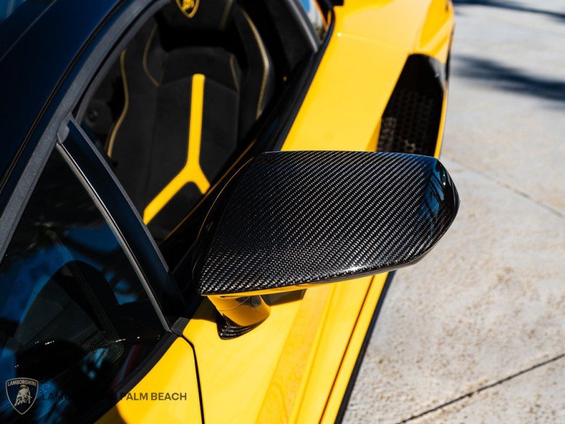 Used 2021 Lamborghini Aventador SVJ image 42