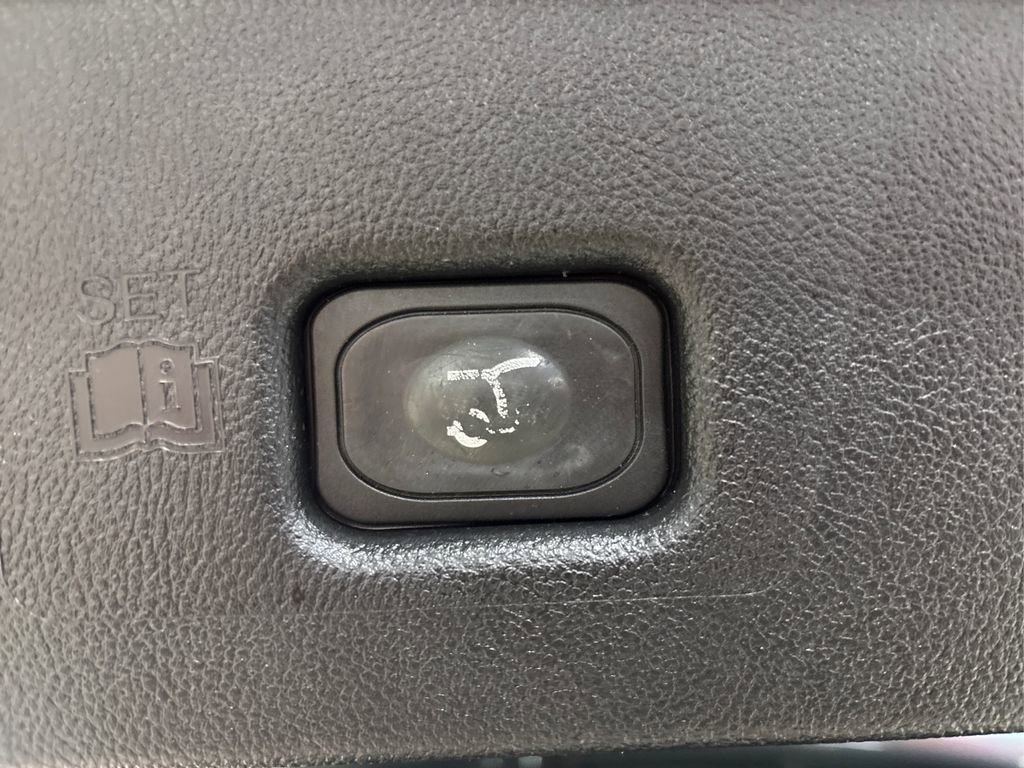 Used 2017 Lincoln MKX Reserve image 14