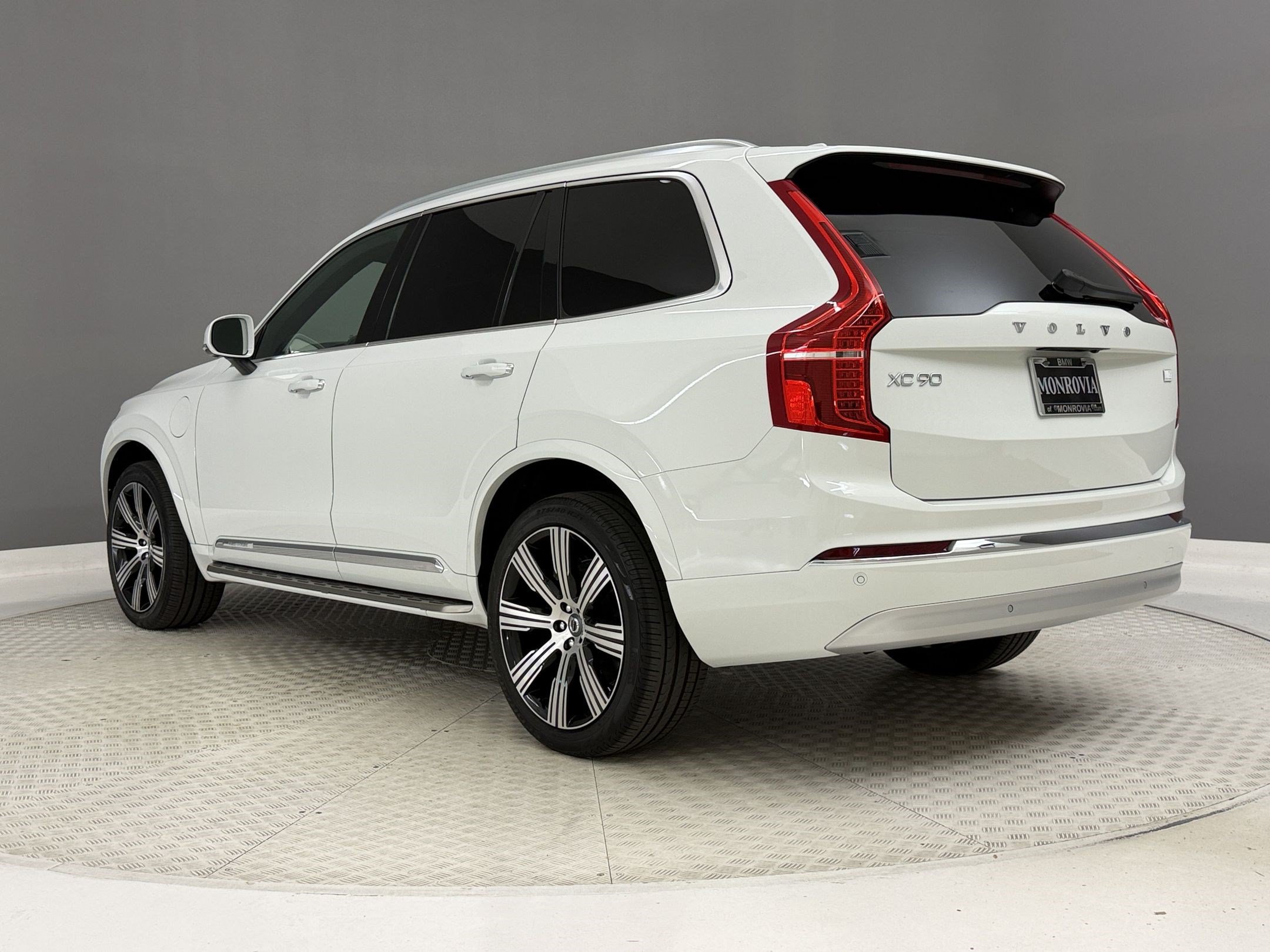 Used 2022 Volvo XC90 T8 Inscription AWD/4WD image 3