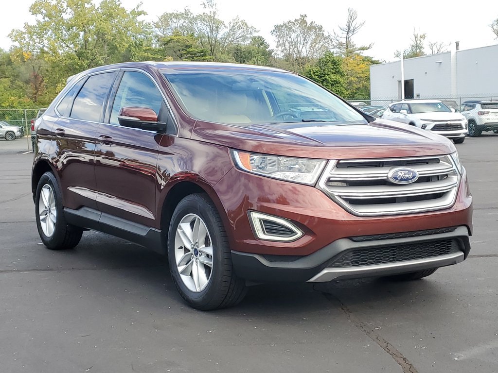 Used 2015 Ford Edge SEL w/ Equipment Group 201A AWD/4WD image 2