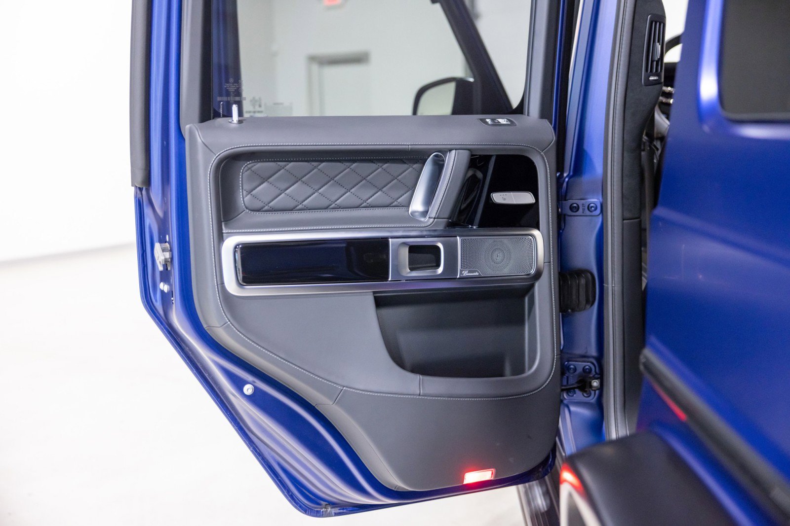 Used 2025 Mercedes-Benz G 63 AMG 4MATIC image 23