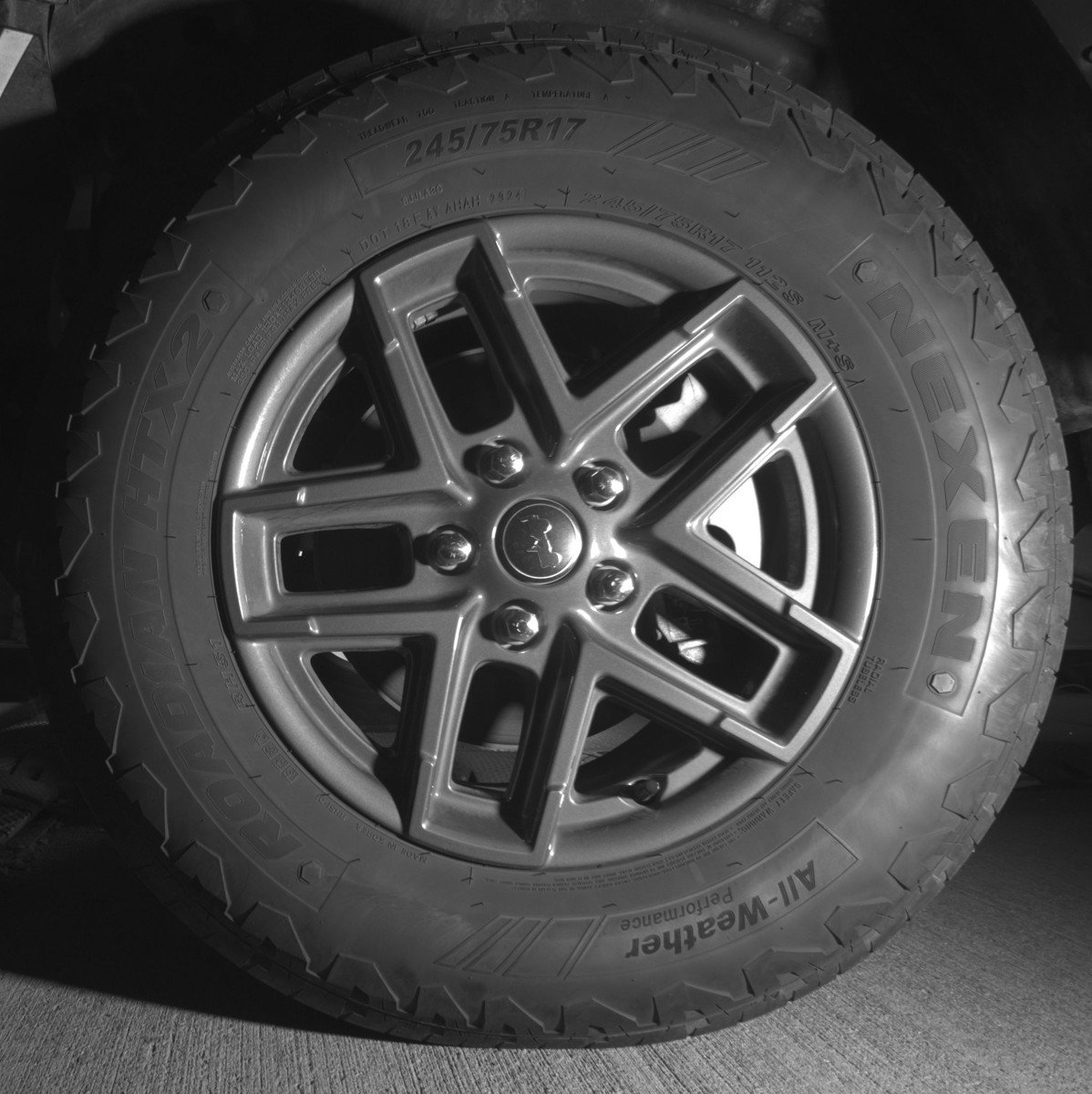 Used 2025 Jeep Wrangler Sport S image 11