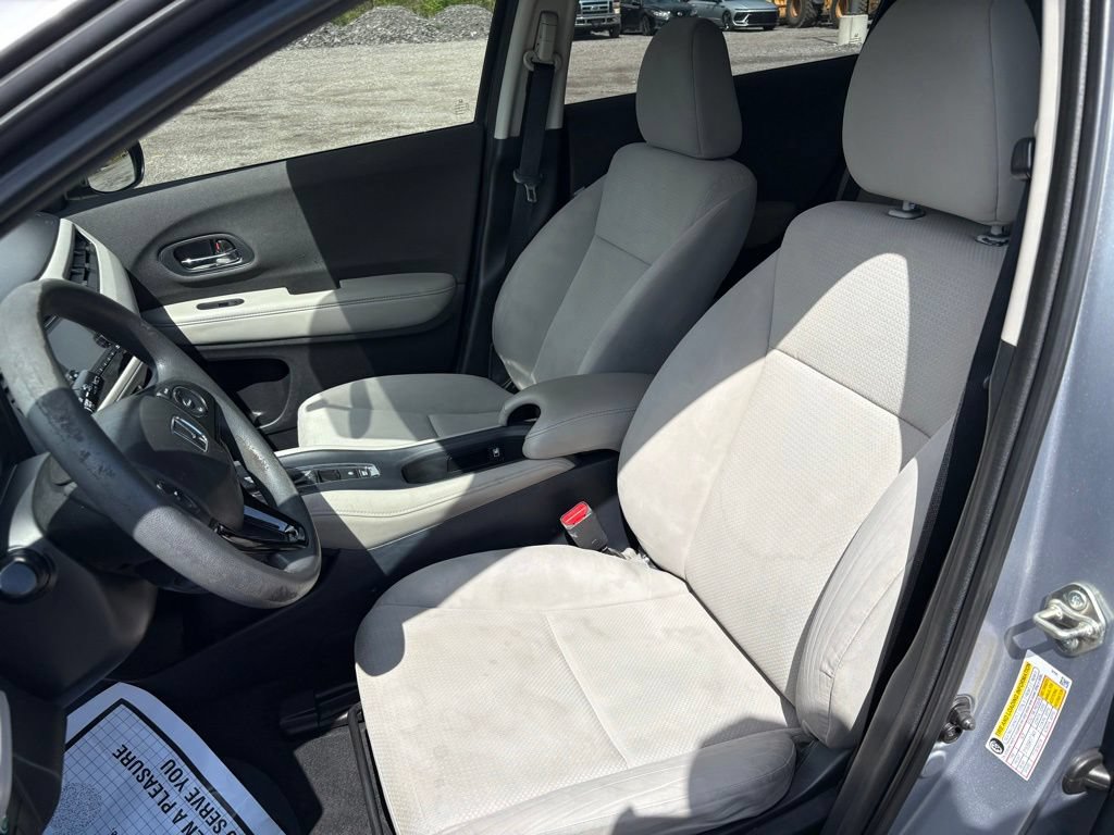 Used 2019 Honda HR-V LX image 10