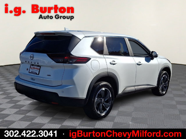 Used 2025 Nissan Rogue SV AWD/4WD image 6